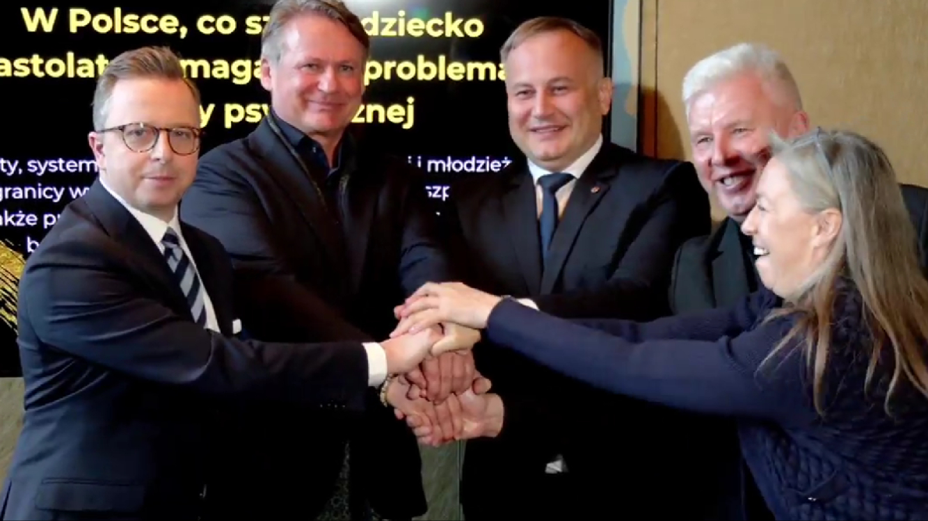 Charity Ball “Helping is Beautiful” under the patronage of Dariusz Joński. Watch the video.